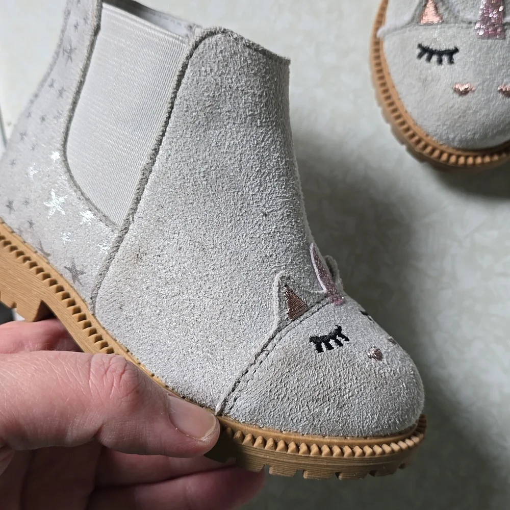 Toddler Grey Unicorn ankle boots Size 7‎